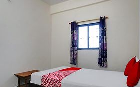 Oyo Flagship Gandharv Lodging & Boarding